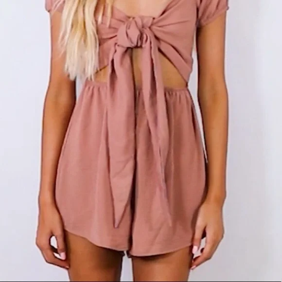 NWT Princess Polly Egan Playsuit Romper Smocked Cut Out Size US 4/S - Picture 3 of 12